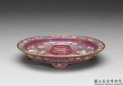 图片[2]-Tray with four panels of landscape on a polychrome red ground in yangcai painted enamels, Qianlong reign (1736-1795), Qing dynasty-China Archive